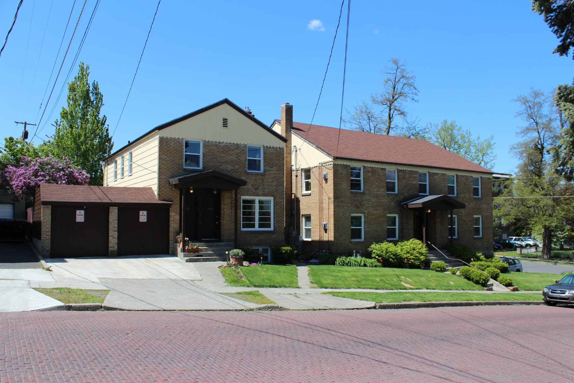 Exterior of South Oak Apartments